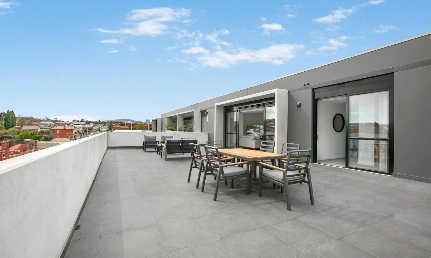 Luxury Penthouse With Terrace & Breathtaking Views Apartman Hobart 0*,  Ausztrália