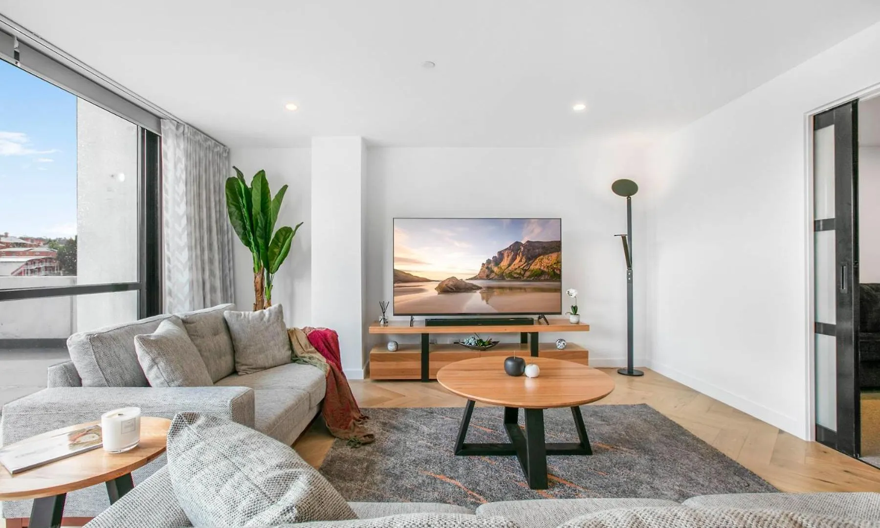Luxury Penthouse With Terrace & Breathtaking Views location